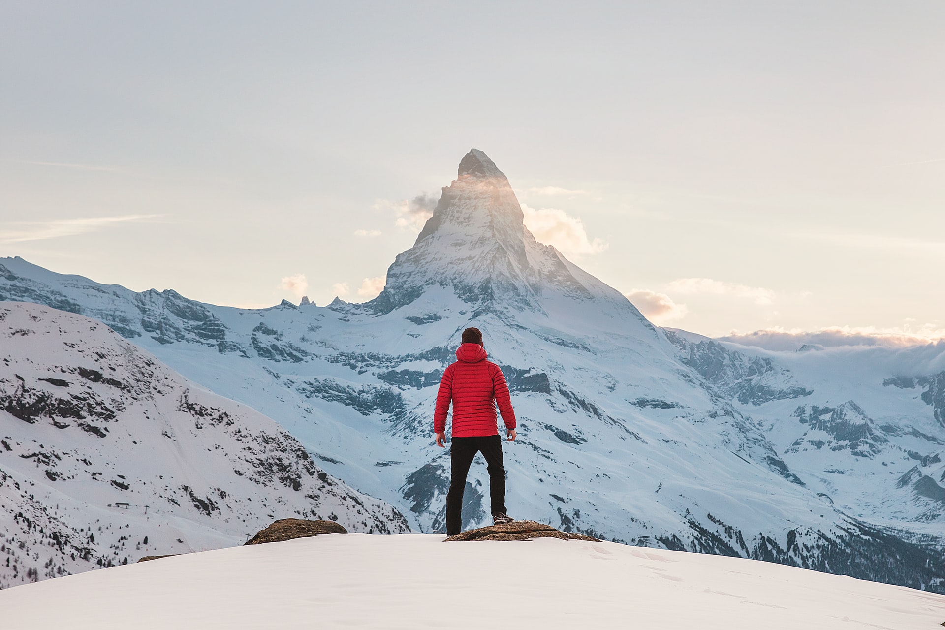 joshua-earle–87JyMb9ZfU-unsplash